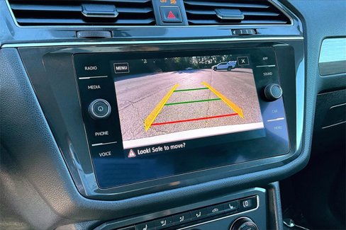Used 2018 Volkswagen Tiguan SE image 14
