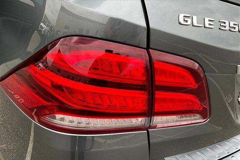 Used 2018 Mercedes-Benz GLE 350 4MATIC image 24