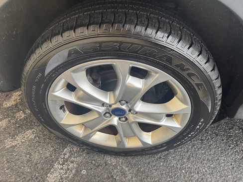 Used 2014 Ford Escape Titanium image 29