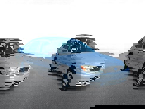 Used 2004 Ford Taurus SEL image 2
