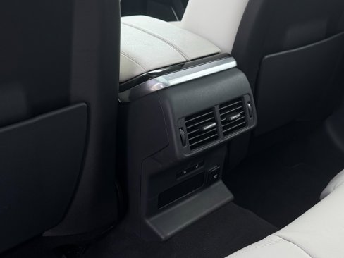 Used 2020 Land Rover Range Rover Velar R-Dynamic S image 47