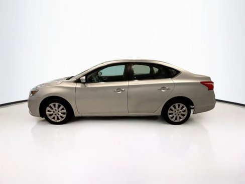 Used 2017 Nissan Sentra SV image 4