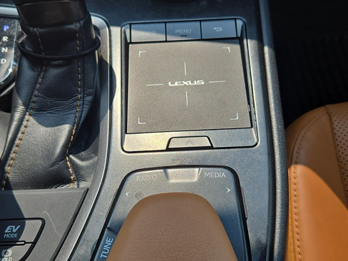 Used 2019 Lexus UX 250h image 25