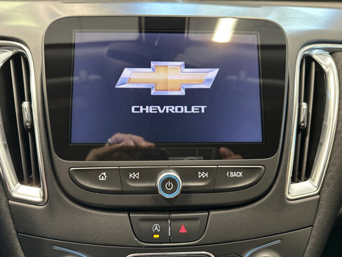 Used 2021 Chevrolet Malibu LT image 31
