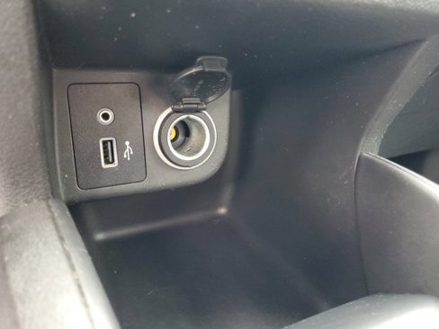 Used 2024 Nissan Kicks S image 28