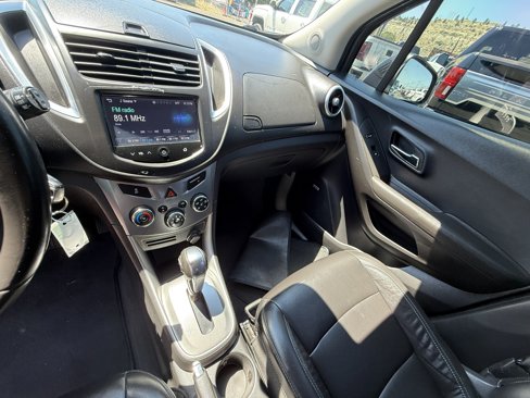 Used 2015 Chevrolet Trax LTZ image 12