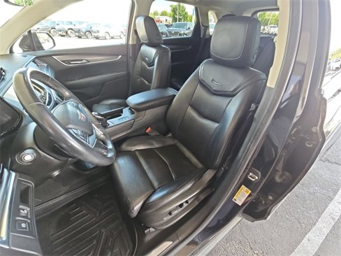 Used 2017 Cadillac XT5 Luxury image 15
