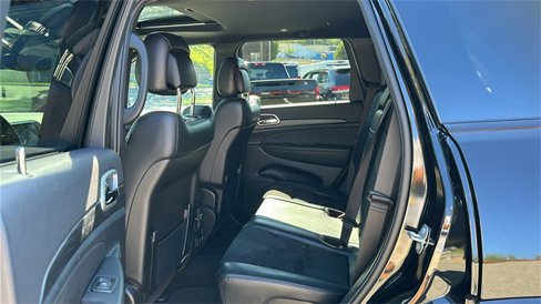 Used 2022 Jeep Grand Cherokee Laredo X image 24