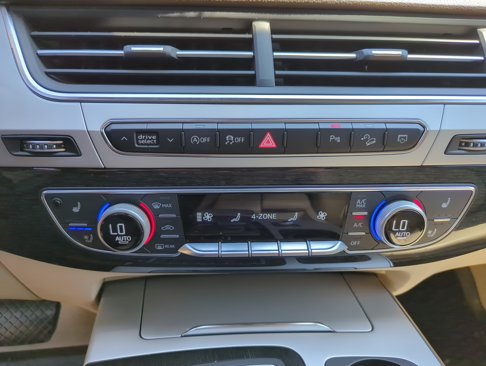 Used 2018 Audi Q7 2.0T Premium Plus w/ Premium Plus Package image 24