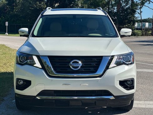 Used 2019 Nissan Pathfinder Platinum image 8