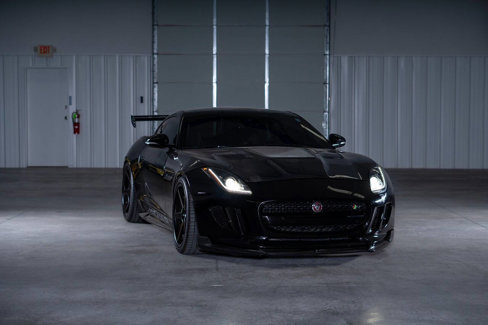 Used 2015 Jaguar F-TYPE R image 3