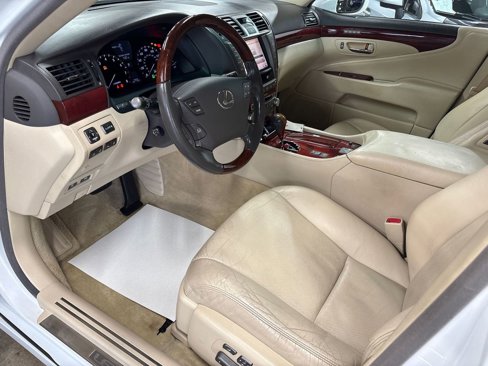 Used 2012 Lexus LS 460 AWD image 29