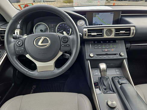 Used 2015 Lexus IS 350 AWD image 11