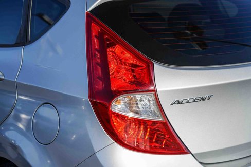 Used 2017 Hyundai Accent SE image 9
