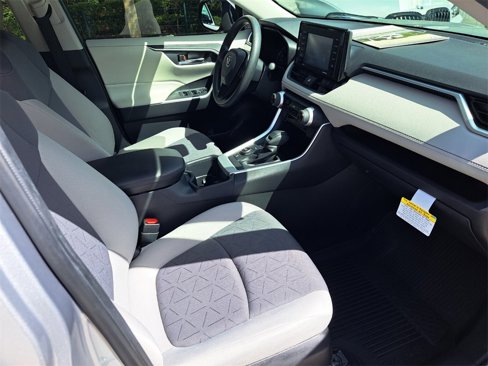 Used 2022 Toyota RAV4 XLE image 14