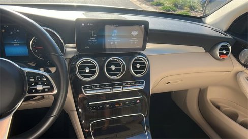 Used 2020 Mercedes-Benz GLC 300 image 32
