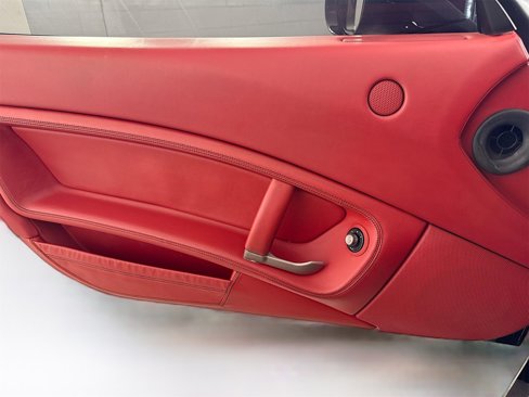 Certified 2014 Ferrari California image 15