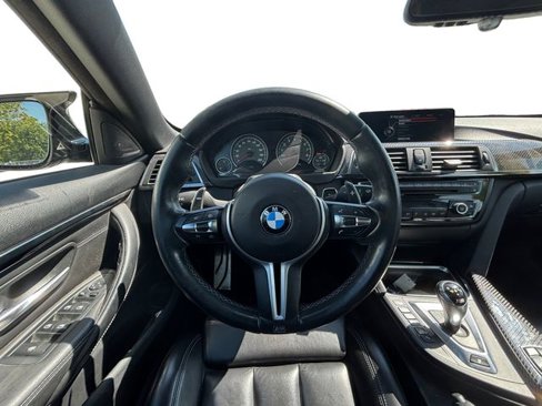 Used 2016 BMW M4 Convertible image 29