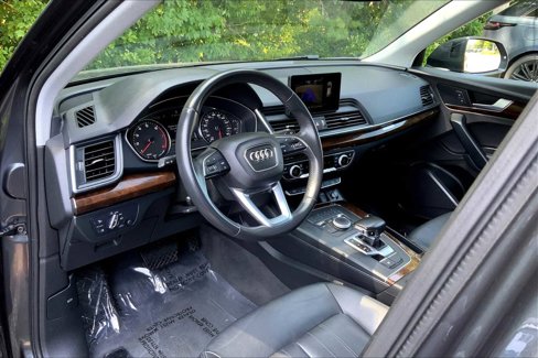 Used 2020 Audi Q5 2.0T Premium image 16