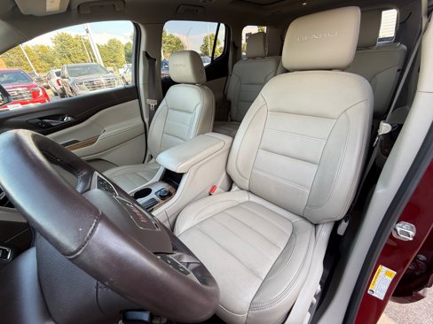 Used 2019 GMC Acadia Denali image 11