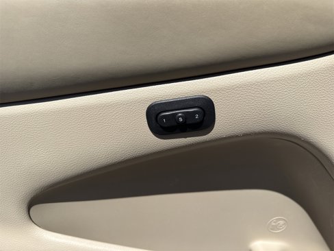 Used 2018 Jeep Grand Cherokee Overland image 39