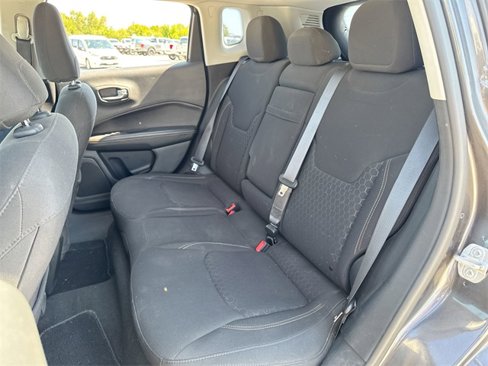 Used 2018 Jeep Compass Sport image 21