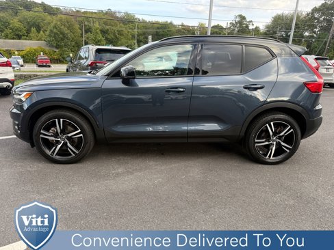 Certified 2022 Volvo XC40 T5 R-Design image 5