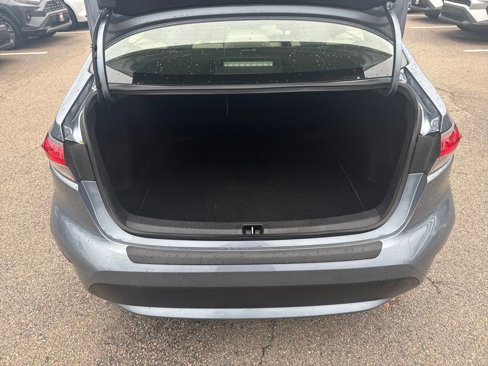 Used 2021 Toyota Corolla LE image 35