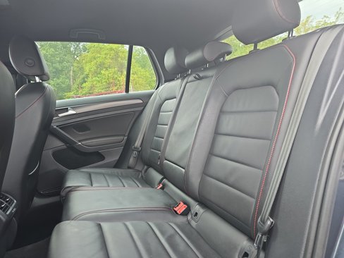 Used 2020 Volkswagen GTI SE image 13