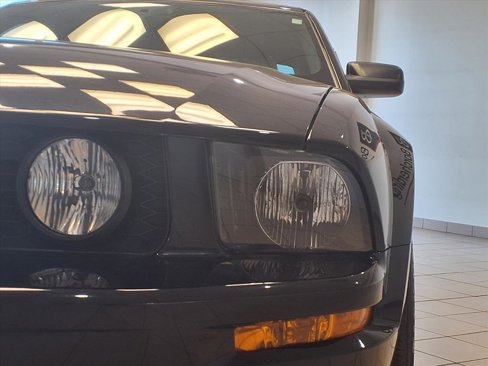 Used 2006 Ford Mustang GT Premium image 18