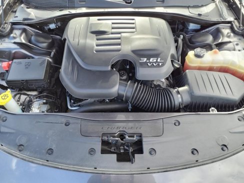 Used 2021 Dodge Charger SXT w/ Leather Interior Group image 31