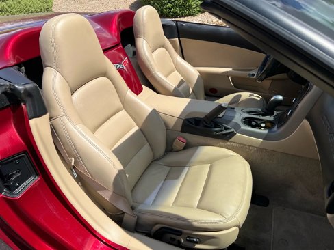 Used 2007 Chevrolet Corvette Premium Conv w/ 3LT w/ Preferred Equipment Group image 15