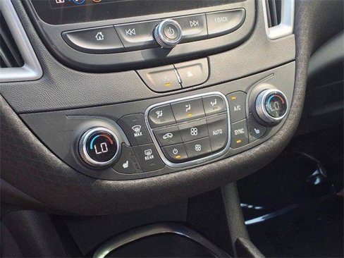 Used 2022 Chevrolet Malibu LT image 14