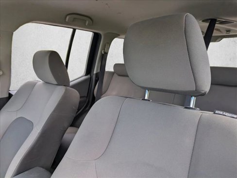 Used 2015 Nissan Xterra X image 3