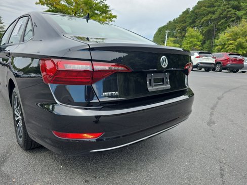 Used 2021 Volkswagen Jetta SE w/ SE Cold Weather Package image 34