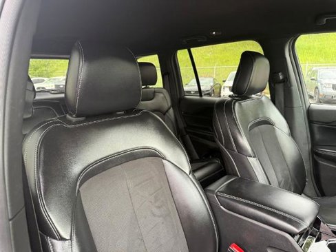 Used 2023 Jeep Grand Cherokee Altitude image 28