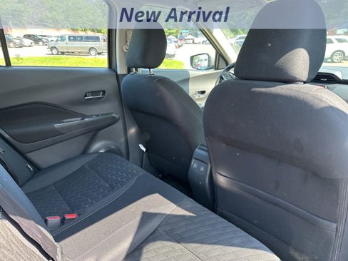 Used 2024 Nissan Kicks SV image 9