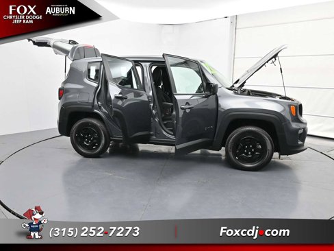 Used 2022 Jeep Renegade Sport image 36