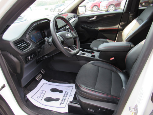 Used 2023 Ford Escape ST-Line w/ Tech Pack #1 image 8