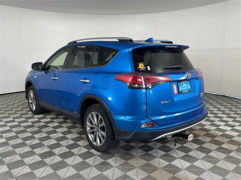 Used 2016 Toyota RAV4 Limited image 14