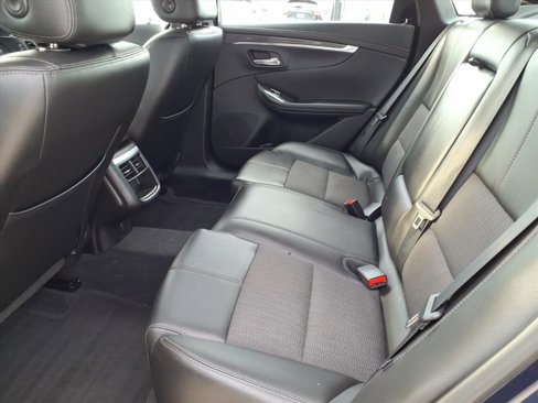 Used 2017 Chevrolet Impala LT image 14