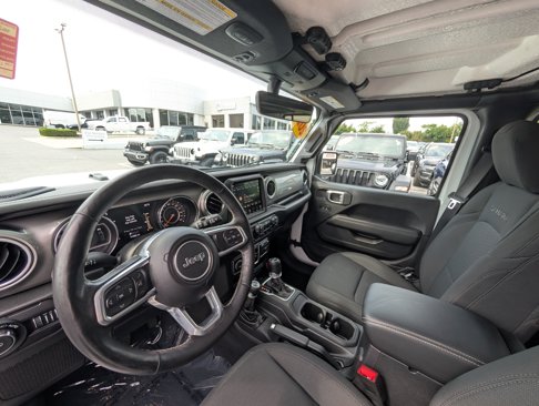 Used 2020 Jeep Wrangler Unlimited Sahara image 9