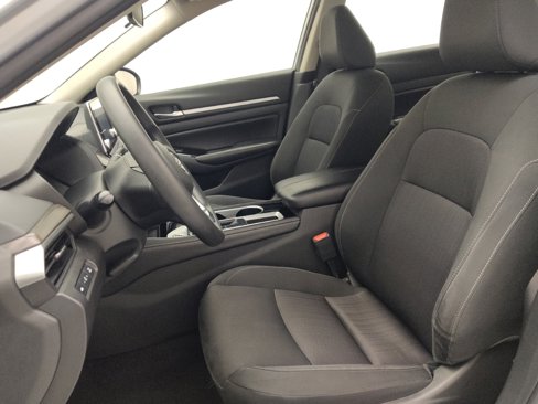 Used 2023 Nissan Altima 2.5 SV image 17