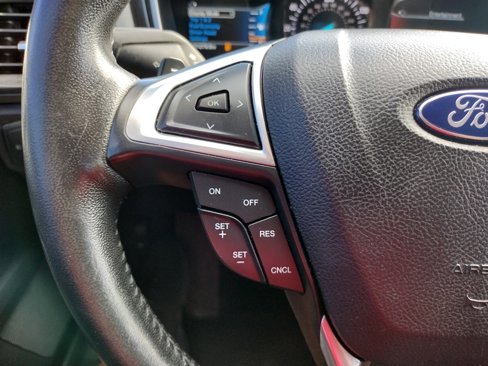 Used 2017 Ford Fusion SE w/ Fusion SE Technology Package image 21