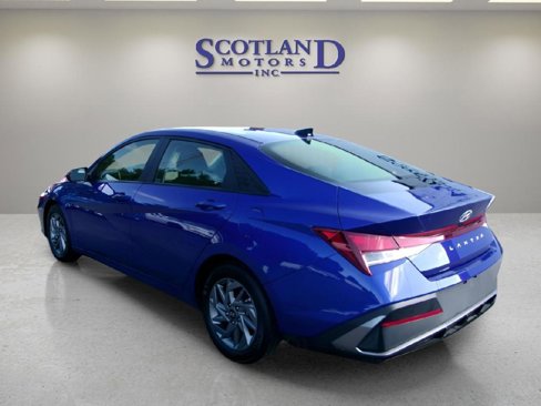 Used 2024 Hyundai Elantra SEL image 8