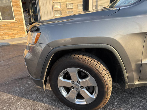 Used 2012 Jeep Grand Cherokee Limited image 30