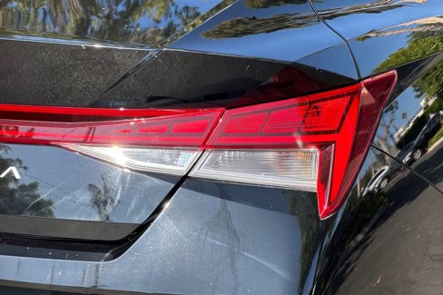 Used 2025 Hyundai Elantra SEL image 27