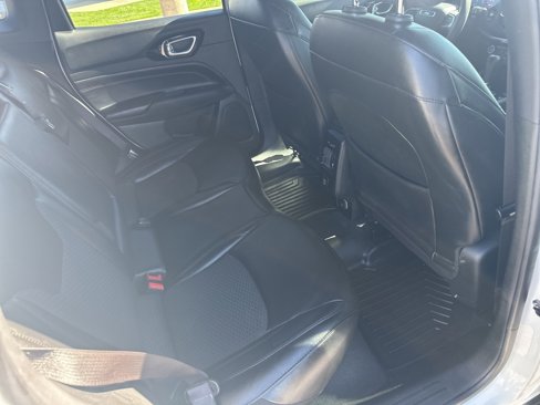 Used 2022 Jeep Compass Altitude image 18