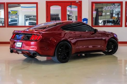 Used 2016 Ford Mustang GT Premium image 3