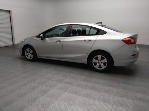 Used 2017 Chevrolet Cruze LS image 3